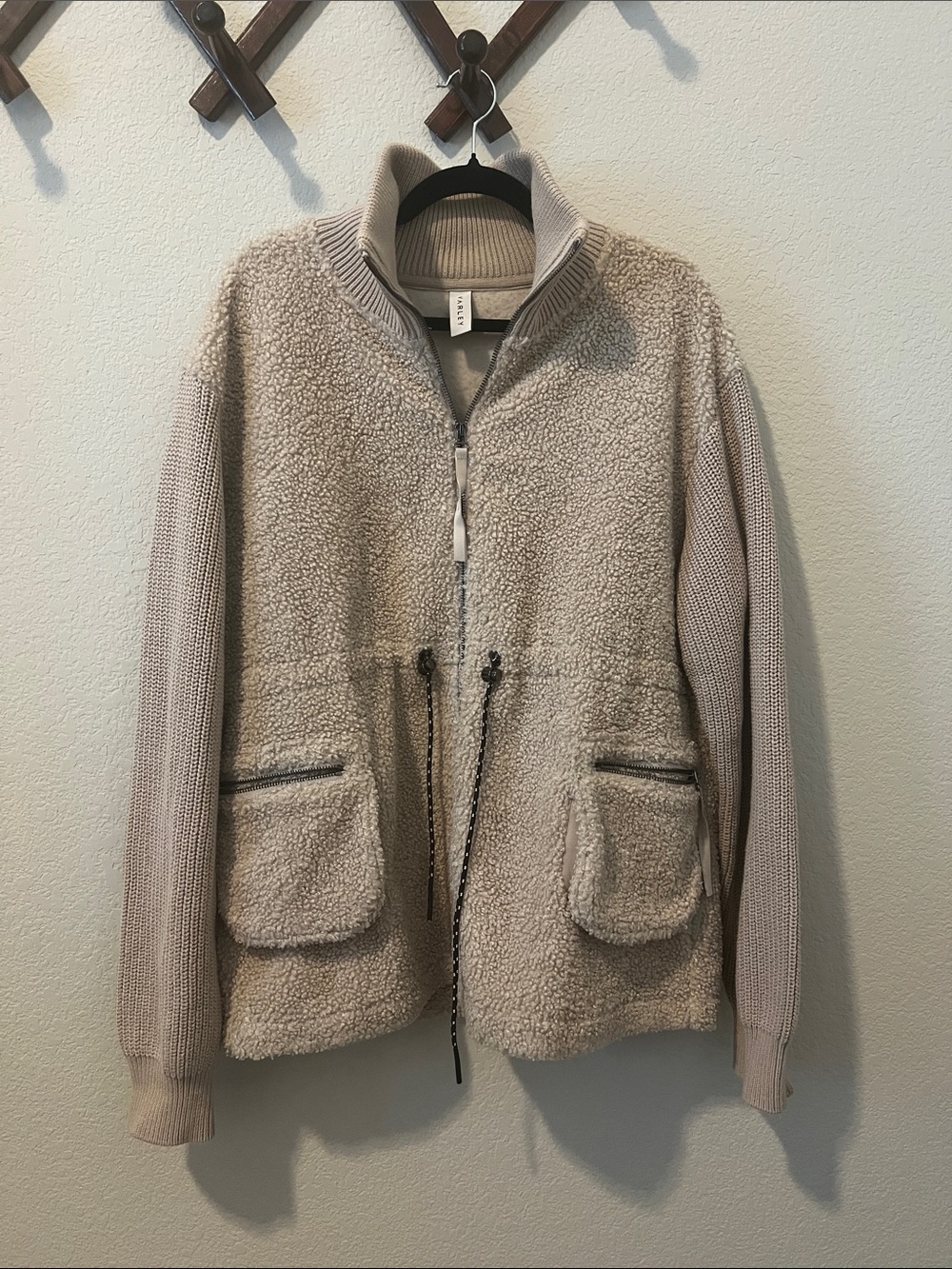 Varley Women's Tan Westwood Fleece Jacket Size Large - Picture 3 of 6